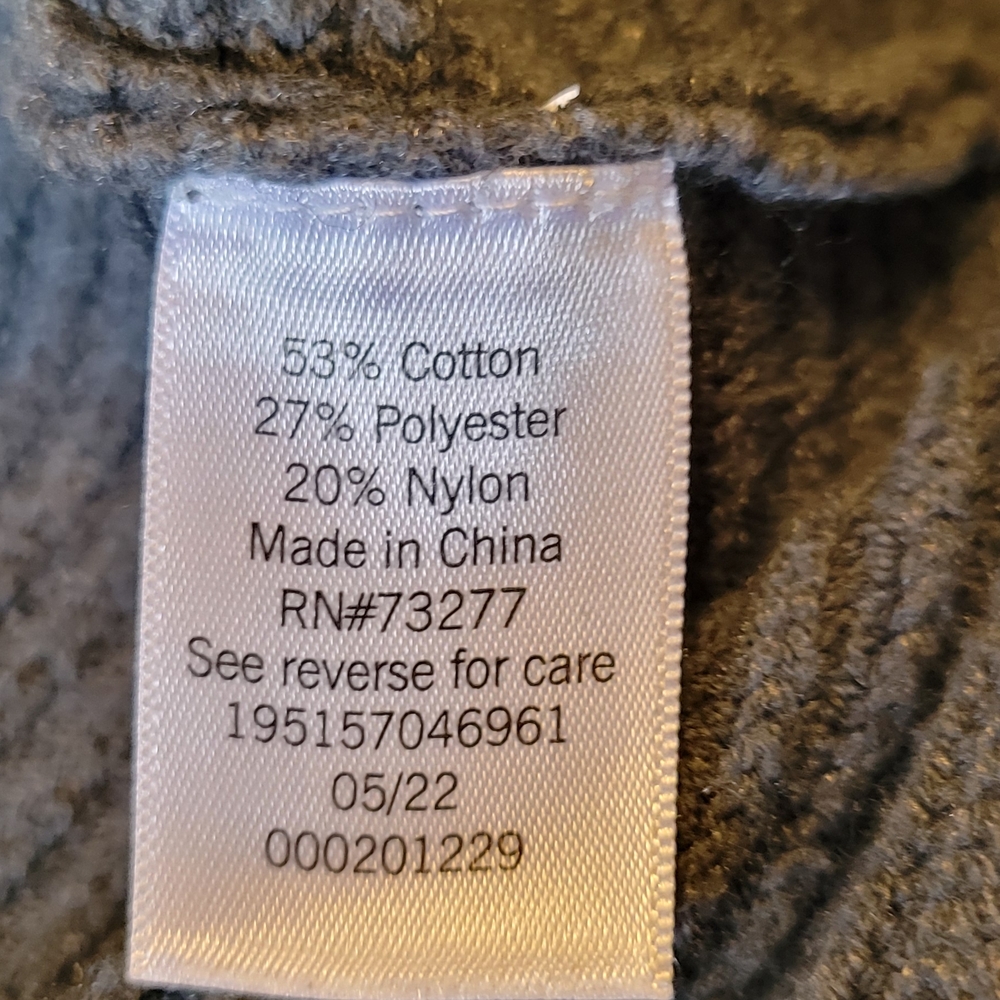 Women's Ribbed Sweater - Picture 3 of 10
